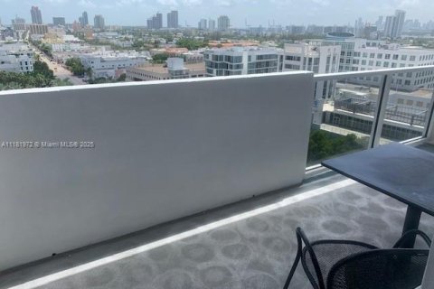 Copropriété à louer à Miami Beach, Floride: 47.84 m2 № 1861665 - photo 13