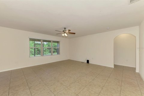 Villa ou maison à vendre à Port Charlotte, Floride: 4 chambres, 195.19 m2 № 2206398 - photo 11