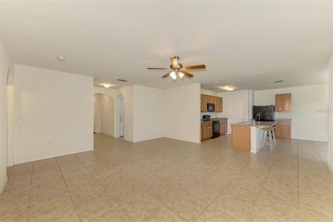 Villa ou maison à vendre à Port Charlotte, Floride: 4 chambres, 195.19 m2 № 2206398 - photo 13