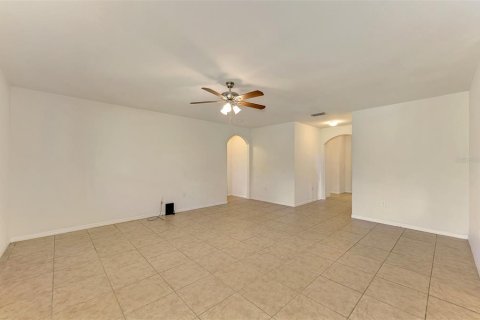 Villa ou maison à vendre à Port Charlotte, Floride: 4 chambres, 195.19 m2 № 2206398 - photo 17