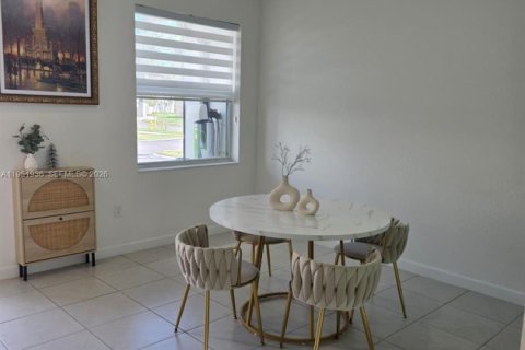 Купить таунхаус в Хомстед, Флорида 3 спальни, 129.41м2, № 2006502 - фото 8