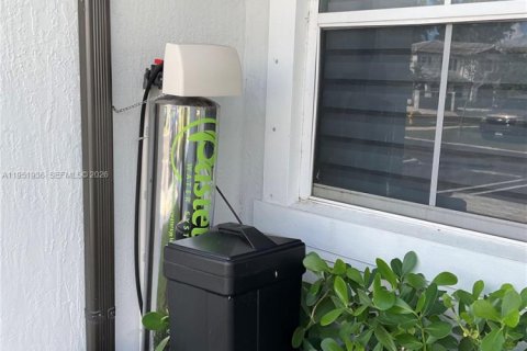 Купить таунхаус в Хомстед, Флорида 3 спальни, 129.41м2, № 2006502 - фото 6