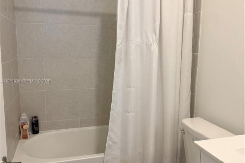 Купить таунхаус в Хомстед, Флорида 3 спальни, 129.41м2, № 2006502 - фото 25