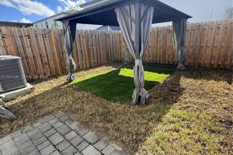 Купить таунхаус в Хомстед, Флорида 3 спальни, 129.41м2, № 2006502 - фото 26