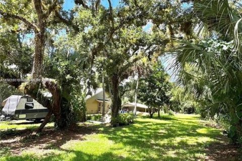 House in LaBelle, Florida 3 bedrooms № 1980444 - photo 13