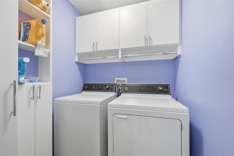 Villa ou maison à vendre à Orlando, Floride: 4 chambres, 194.82 m2 № 2093520 - photo 30
