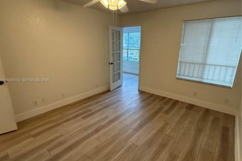 Снять в аренду кондоминиум в Маргит, Флорида 1 спальня, 66.15м2, № 1994701 - фото 29