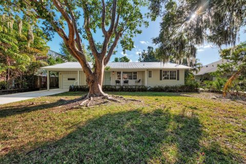 Casa en alquiler en Sarasota, Florida, 3 dormitorios, 135.73 m2 № 1900049 - foto 1