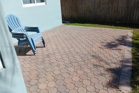 Villa ou maison à vendre à Tamarac, Floride: 2 chambres, 95.5 m2 № 1973103 - photo 22