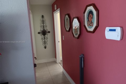 Villa ou maison à vendre à Tamarac, Floride: 2 chambres, 95.5 m2 № 1973103 - photo 13