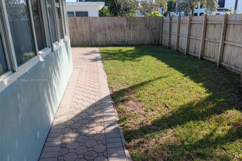 Villa ou maison à vendre à Tamarac, Floride: 2 chambres, 95.5 m2 № 1973103 - photo 20