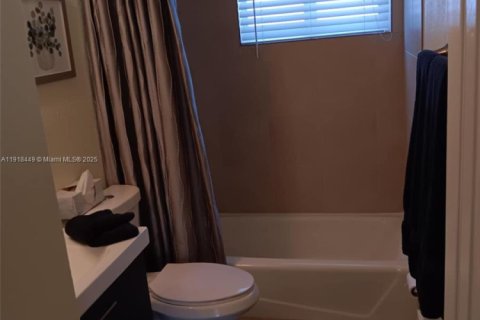 Villa ou maison à vendre à Tamarac, Floride: 2 chambres, 95.5 m2 № 1973103 - photo 15