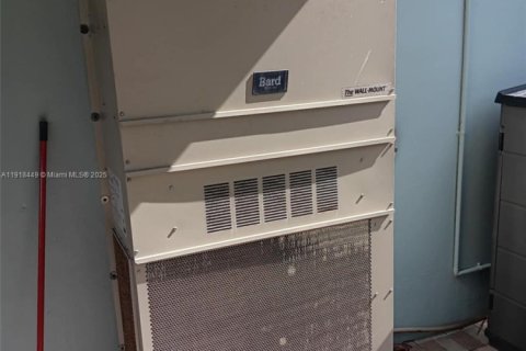 Villa ou maison à vendre à Tamarac, Floride: 2 chambres, 95.5 m2 № 1973103 - photo 29