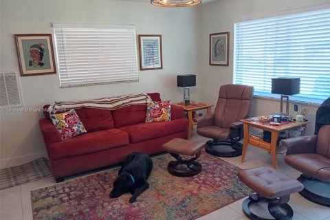 Villa ou maison à vendre à Tamarac, Floride: 2 chambres, 95.5 m2 № 1973103 - photo 5