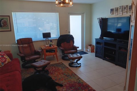 Villa ou maison à vendre à Tamarac, Floride: 2 chambres, 95.5 m2 № 1973103 - photo 6