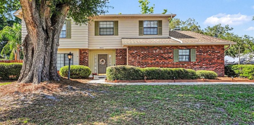 Villa ou maison à Tampa, Floride 5 chambres, 277.41 m2 № 2155970
