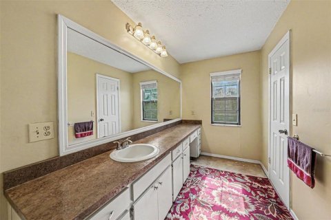Villa ou maison à vendre à Tampa, Floride: 5 chambres, 277.41 m2 № 2155970 - photo 25
