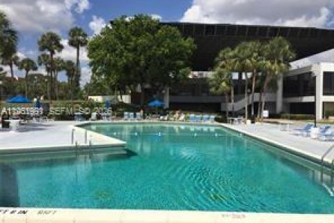 Condo in Lauderhill, Florida, 2 bedrooms  № 2024797 - photo 15