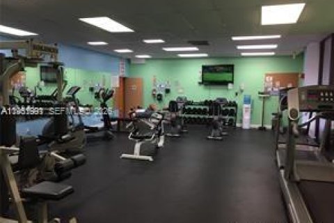 Condo in Lauderhill, Florida, 2 bedrooms  № 2024797 - photo 16