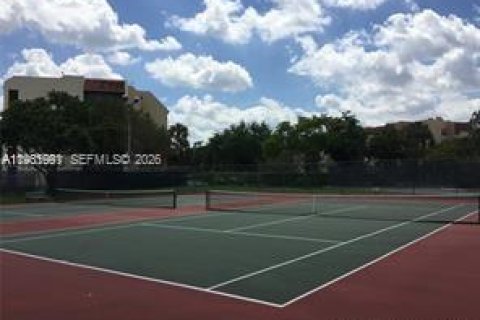 Condo in Lauderhill, Florida, 2 bedrooms  № 2024797 - photo 13