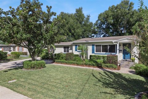Villa ou maison à vendre à Orlando, Floride: 3 chambres, 155.8 m2 № 2437206 - photo 2