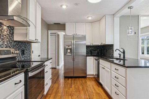 Villa ou maison à vendre à Orlando, Floride: 3 chambres, 155.8 m2 № 2437206 - photo 6