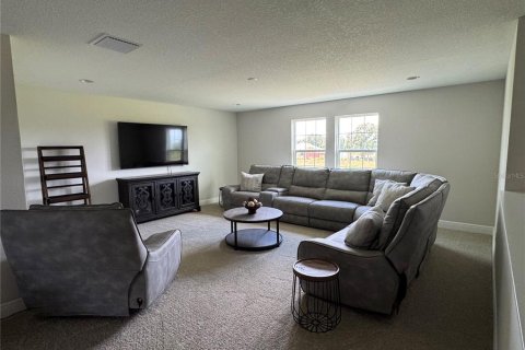 House in Fish Hawk, Florida 5 bedrooms, 335.01 sq.m. № 1908812 - photo 11