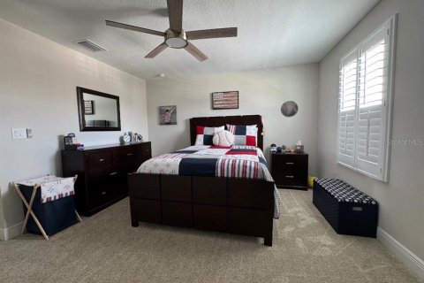House in Fish Hawk, Florida 5 bedrooms, 335.01 sq.m. № 1908812 - photo 18