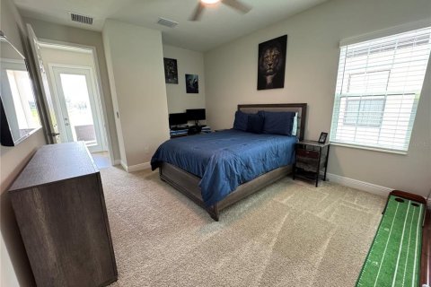 House in Fish Hawk, Florida 5 bedrooms, 335.01 sq.m. № 1908812 - photo 16