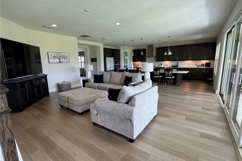 House in Fish Hawk, Florida 5 bedrooms, 335.01 sq.m. № 1908812 - photo 6