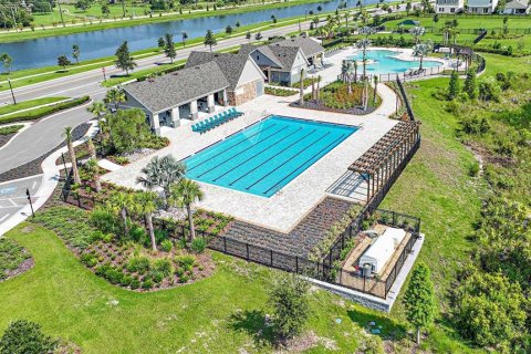 House in Fish Hawk, Florida 5 bedrooms, 335.01 sq.m. № 1908812 - photo 28
