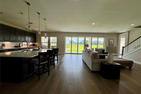 House in Fish Hawk, Florida 5 bedrooms, 335.01 sq.m. № 1908812 - photo 10