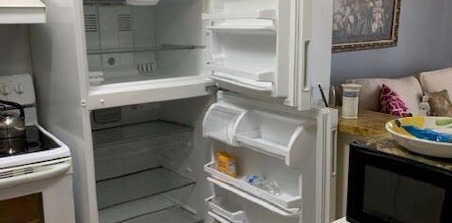 Condo in West Palm Beach, Florida, 1 bedroom  № 940828