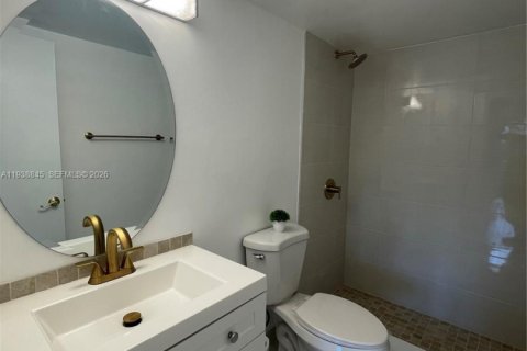 Condo in Miami, Florida, 3 bedrooms  № 1996700 - photo 24