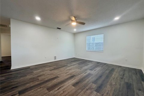 Appartement à louer à DeBary, Floride: 2 chambres, 91.04 m2 № 2427400 - photo 2