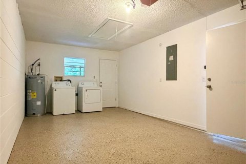 Appartement à louer à DeBary, Floride: 2 chambres, 91.04 m2 № 2427400 - photo 9