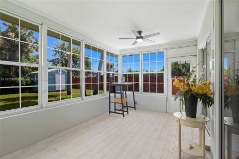 House in Punta Gorda, Florida 2 bedrooms № 1895886 - photo 20