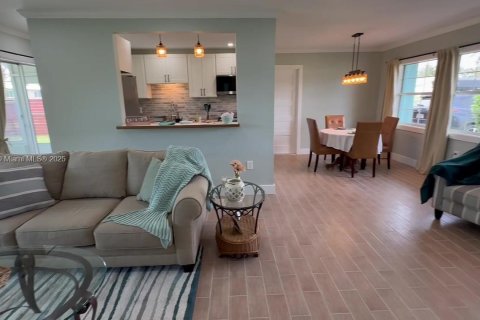 House in Punta Gorda, Florida 2 bedrooms № 1895886 - photo 25