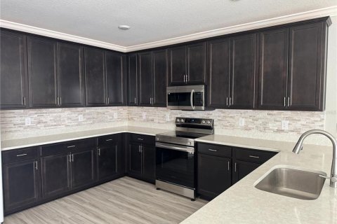 Villa ou maison à vendre à Davenport, Floride: 4 chambres, 304.72 m2 № 2425718 - photo 16