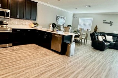 Villa ou maison à vendre à Davenport, Floride: 4 chambres, 304.72 m2 № 2425718 - photo 18