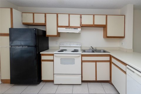 Condo à Miramar, Floride, 1 chambre  № 2048915