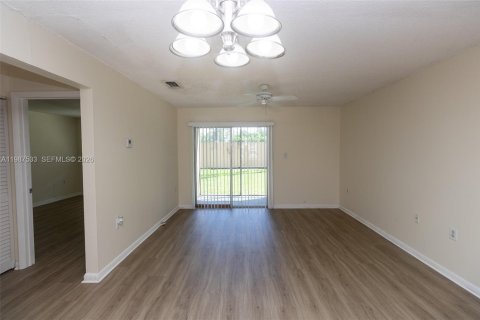 Copropriété à louer à Miramar, Floride: 1 chambre, 74.32 m2 № 2048915 - photo 10