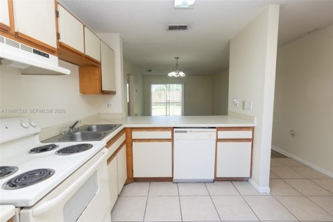 Copropriété à louer à Miramar, Floride: 1 chambre, 74.32 m2 № 2048915 - photo 5