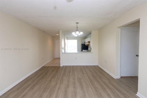 Copropriété à louer à Miramar, Floride: 1 chambre, 74.32 m2 № 2048915 - photo 7