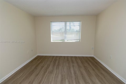 Copropriété à louer à Miramar, Floride: 1 chambre, 74.32 m2 № 2048915 - photo 11