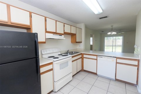 Copropriété à louer à Miramar, Floride: 1 chambre, 74.32 m2 № 2048915 - photo 3