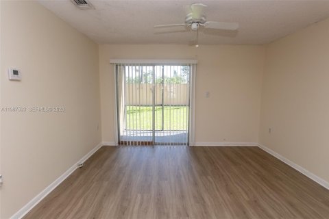 Copropriété à louer à Miramar, Floride: 1 chambre, 74.32 m2 № 2048915 - photo 9
