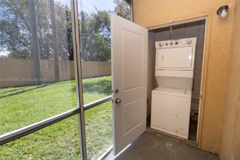 Copropriété à louer à Miramar, Floride: 1 chambre, 74.32 m2 № 2048915 - photo 15