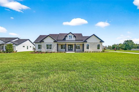 Купить виллу или дом в Сан-Антонио, Флорида 11 комнат, 348.57м2, № 1881084 - фото 1