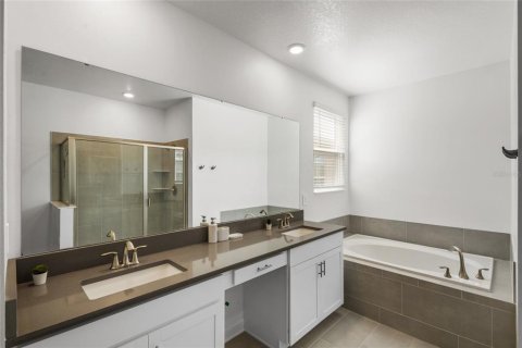 Villa ou maison à louer à Davenport, Floride: 6 chambres, 304.25 m2 № 2148563 - photo 21